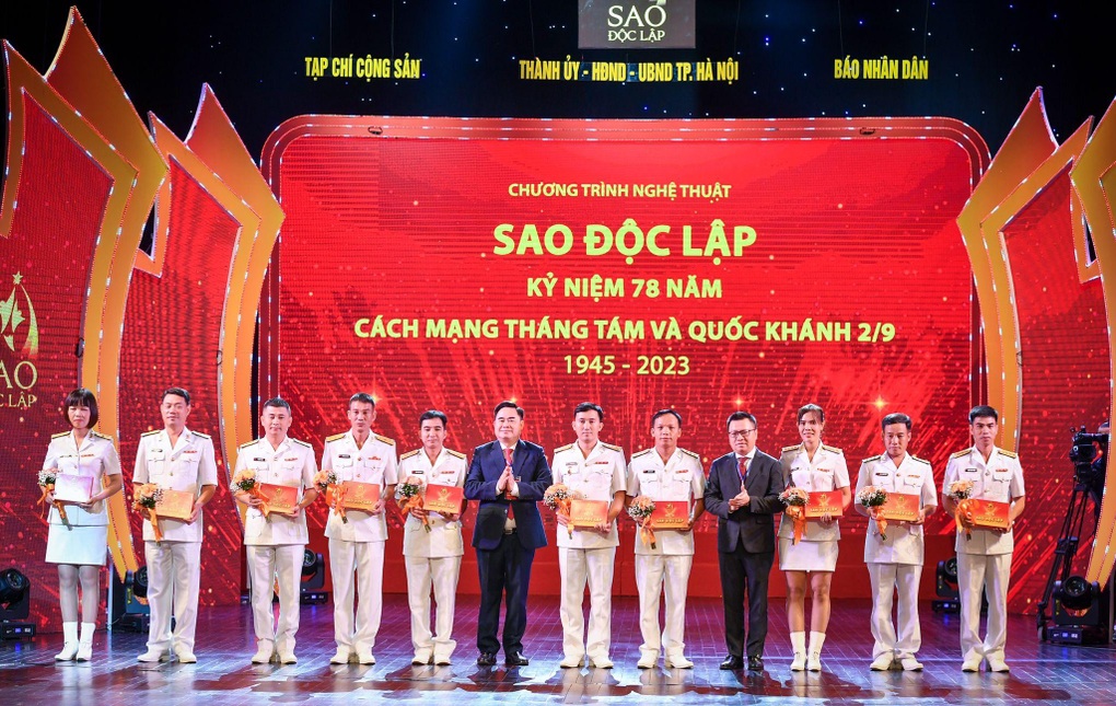 Sao Độc lập: Chương trình hào hùng, tôn vinh tinh thần yêu nước - 2 Sao Độc lập: Chương trình hào hùng, tôn vinh tinh thần yêu nước - 2