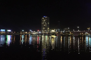 Tạm dừng tất cả tàu du lịch trên sông Hàn