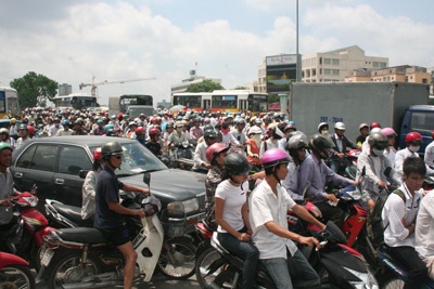 Vẫn “quyết” phạt xe không chính chủ