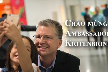 Tháp tùng Tổng thống Donald Trump, tân Đại sứ Mỹ Daniel Kritenbrink tới Hà Nội