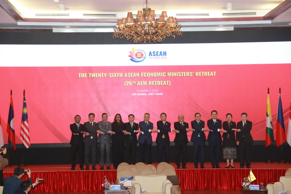 Hội nghị Bộ trưởng Kinh tế ASEAN thông qua 12 đề xuất - 1 Hội nghị Bộ trưởng Kinh tế ASEAN thông qua 12 đề xuất - 1