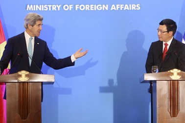 Ngoại trưởng Mỹ John Kerry thăm chính thức Việt Nam