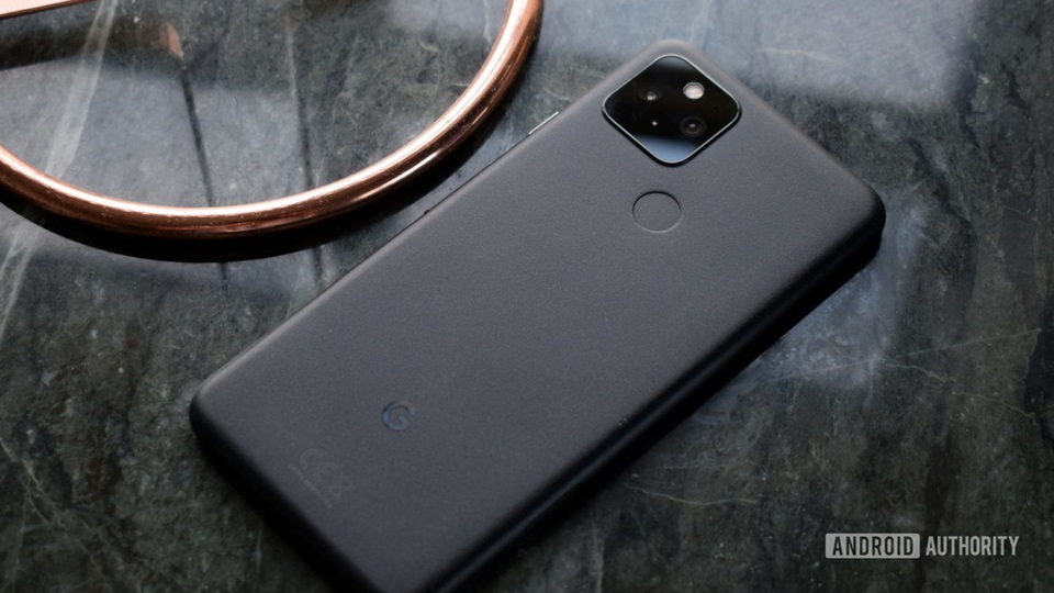 7 điều các nhà sản xuất smartphone cần phải dừng lại ngay trong năm 2021 - 4 7 điều các nhà sản xuất smartphone cần phải dừng lại ngay trong năm 2021 - 4