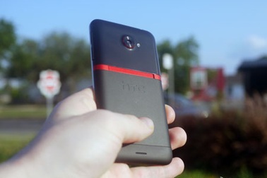 Điện thoại “bom tấn” HTC One X bị cấm bán tại Mỹ