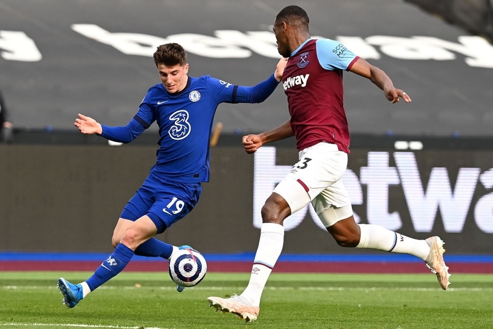 West Ham 0-1 Chelsea: Lingard tắt tiếng và chiếc thẻ đỏ tranh cãi - 1 West Ham 0-1 Chelsea: Lingard tắt tiếng và chiếc thẻ đỏ tranh cãi - 1
