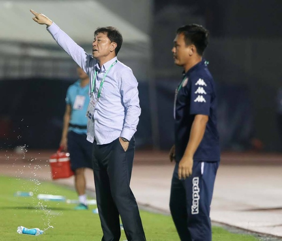 Thất vọng với trọng tài, HLV Chung Hae Seong xin từ chức - 1 Thất vọng với trọng tài, HLV Chung Hae Seong xin từ chức - 1