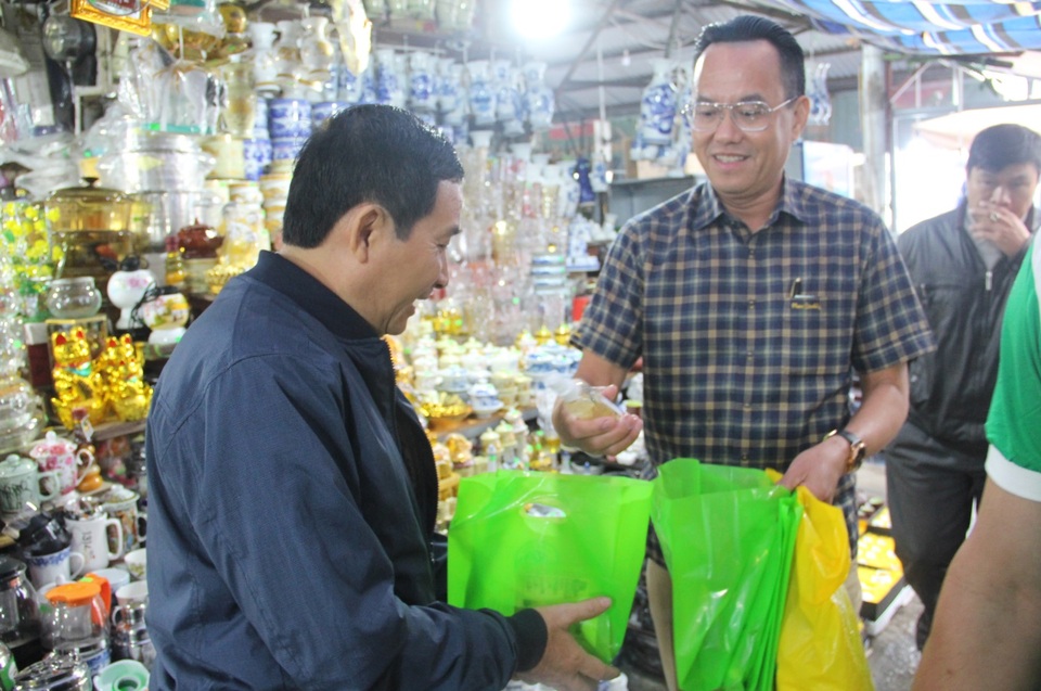 Doanh nghiệp tặng 3.000 phần quà phòng ngừa dịch Covid- 19 - 3 Doanh nghiệp tặng 3.000 phần quà phòng ngừa dịch Covid- 19 - 3
