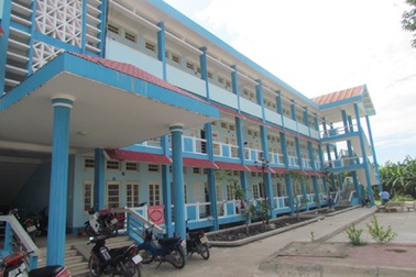 Ký túc xá sinh viên thành... nơi ở của giáo viên, bảo vệ