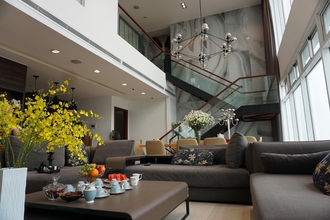 Căn penthouse “2 mặt tiền” với ban công ngập cây xanh của nữ đại gia Hà Nội - 23 Căn penthouse “2 mặt tiền” với ban công ngập cây xanh của nữ đại gia Hà Nội - 23