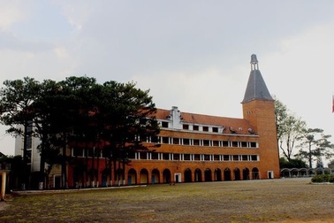 Sáp nhập 3 trường cao đẳng ở Lâm Đồng thành Trường Cao đẳng Đà Lạt