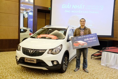 VinFast tổ chức trao tặng xe cho người thắng cuộc "Chọn xế yêu cùng VinFast - 3"