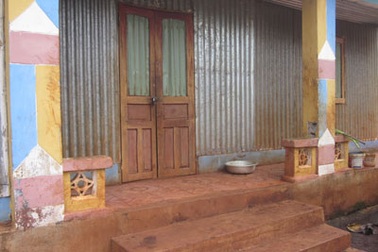 Bị phá nát nhà vì nghi dùng bùa ngải