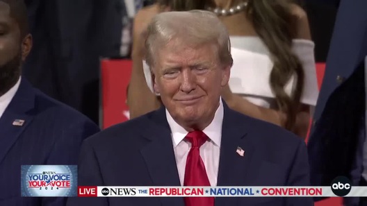 Ông Trump xuất hiện tại đại hội toàn quốc đảng Cộng hòa