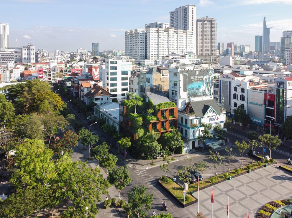 Tòa nhà ở Sài Gòn được phủ xanh như rừng nhiệt đới, đánh bật nắng nóng - 2 Tòa nhà ở Sài Gòn được phủ xanh như rừng nhiệt đới, đánh bật nắng nóng - 2