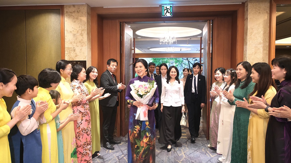 Buổi chia sẻ tình cảm của Phu nhân Ngô Phương Ly với các cô dâu Việt Nam tại Hàn Quốc - 1 Buổi chia sẻ tình cảm của Phu nhân Ngô Phương Ly với các cô dâu Việt Nam tại Hàn Quốc - 1