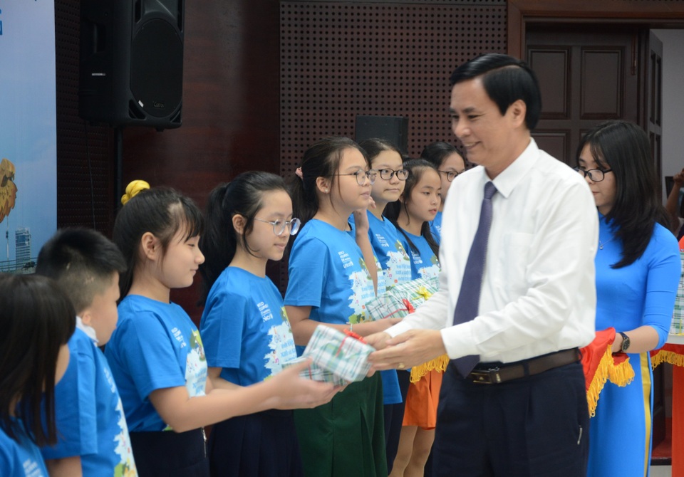 Trẻ em ở Đà Nẵng đối mặt với “gánh nặng kép về dinh dưỡng” - 3 Trẻ em ở Đà Nẵng đối mặt với “gánh nặng kép về dinh dưỡng” - 3