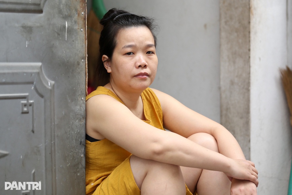 Tiếc 1 triệu đồng về xe khách, công nhân vượt rét đi xe máy 5 giờ về quê - 5