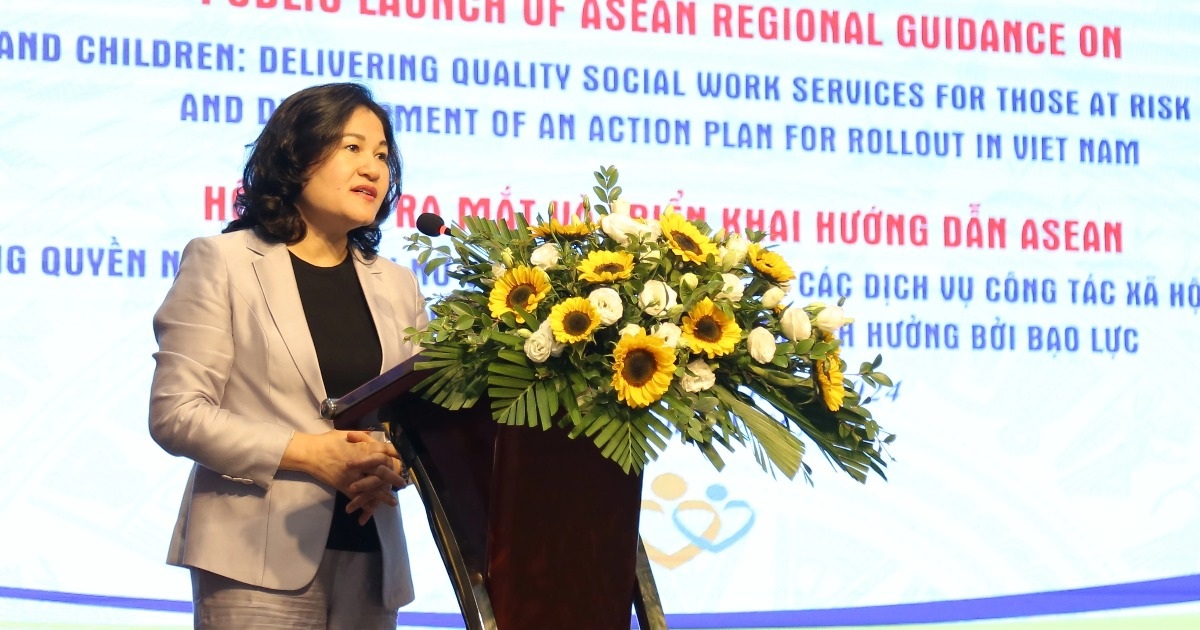 Trưởng đại diện UNICEF tại Việt Nam Rana Flowers phát biểu (Ảnh: N.H.).