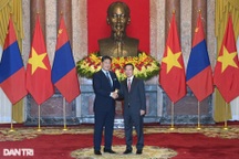 Việt Nam và Mông Cổ ký hiệp định miễn visa