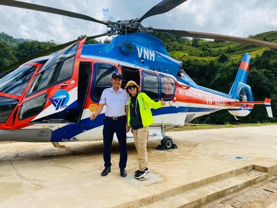 Du khách thích thú ngồi trực thăng ngắm ruộng bậc thang Mù Cang Chải - 3 Du khách thích thú ngồi trực thăng ngắm ruộng bậc thang Mù Cang Chải - 3