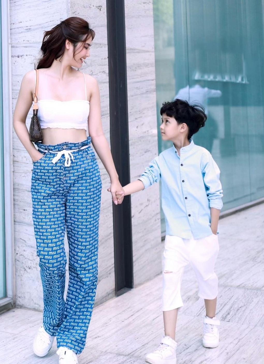 Không muốn con ở nhà thuê, Huyền Lizzie nỗ lực mỗi ngày tự mua nhà, xe - 3