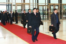 Đại hội đồng ý để Thủ tướng Nguyễn Tấn Dũng rút khỏi danh sách đề cử