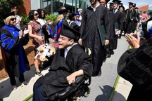 4 người trẻ khuyết tật tài năng vượt lũy tre làng, vươn ra thế giới