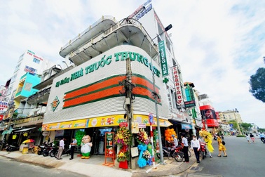 Trung Sơn Pharma mừng nhà thuốc thứ 100 của hệ thống tại Mekong