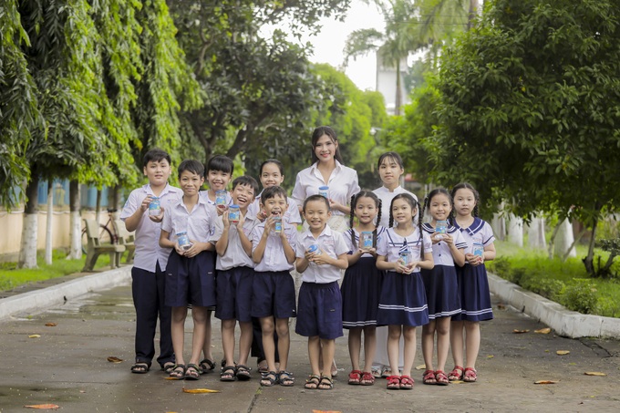 “không để trẻ em phải lớn lên một mình” chạm đến trái tim của chúng ta - Ảnh 2. “không để trẻ em phải lớn lên một mình” chạm đến trái tim của chúng ta - Ảnh 2.