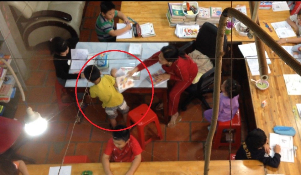 Có 2 phụ huynh yêu cầu xử lý “cô giáo” đánh học sinh ở Ninh Thuận - 1 Có 2 phụ huynh yêu cầu xử lý “cô giáo” đánh học sinh ở Ninh Thuận - 1