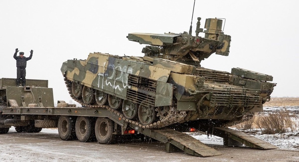Xe bọc thép Kẻ hủy diệt chế áp cứ điểm phòng ngự trong rừng của Ukraine - 1 Xe bọc thép Kẻ hủy diệt chế áp cứ điểm phòng ngự trong rừng của Ukraine - 1