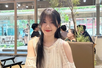 Cô gái trẻ có ngày sinh nhật đặc biệt, được ông ngoại đặt tên là “Nội”