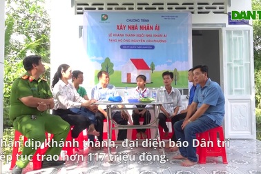 Khánh thành nhà Nhân ái tặng gia đình ông Phương