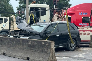 8 ô tô tông liên hoàn trên quốc lộ 51 ở Đồng Nai