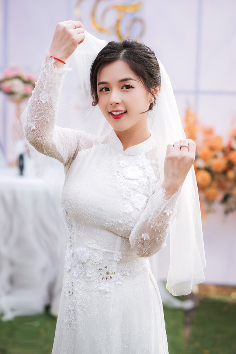 Hot girl dân tộc Tày diện áo cưới xinh lung linh, lên xe hoa về nhà chồng - 4