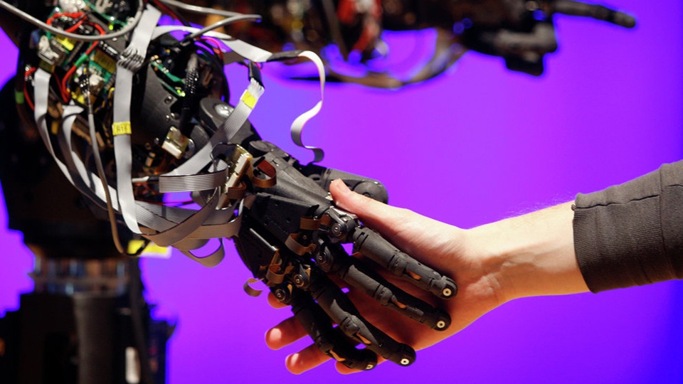 Hậu quả thảm khốc cho nhân loại sẽ xảy ra nếu AI được sử dụng trong quân sự - 1