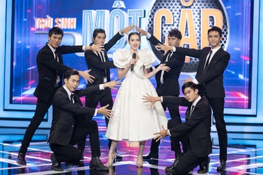 Diệp Bảo Ngọc gây choáng với vai trò ca sĩ