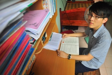 Gặp chàng thủ khoa khôi ngô nơi làng quê nghèo