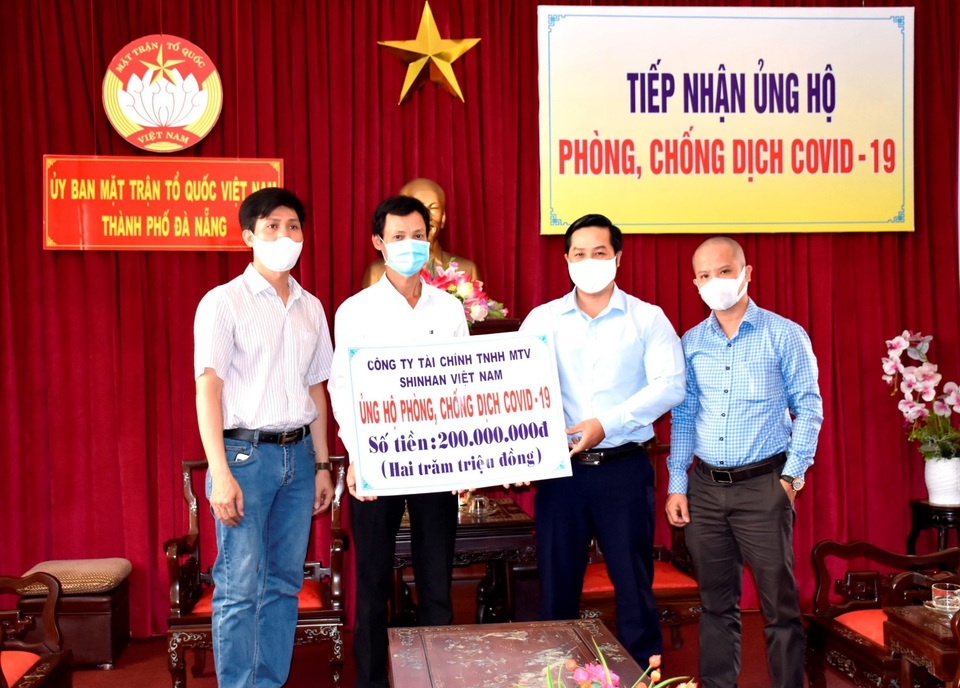 Shinhan Finance đóng góp 1,2 tỷ đồng cùng cả nước phòng chống COVID-19 - 3 Shinhan Finance đóng góp 1,2 tỷ đồng cùng cả nước phòng chống COVID-19 - 3