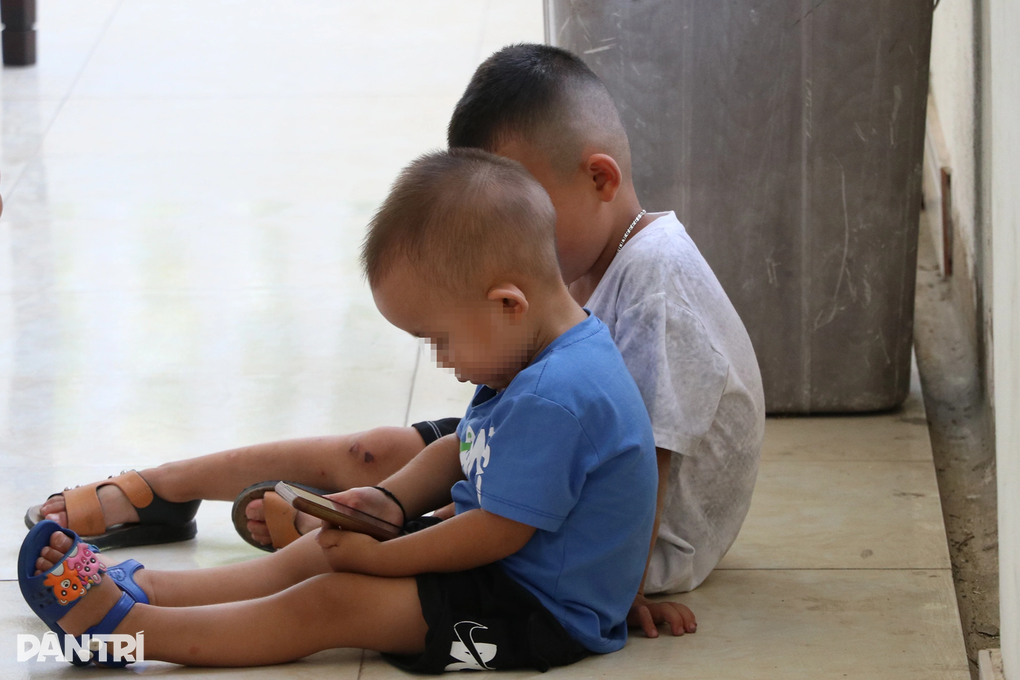 Bố nối gót ông nhận án tử hình, 2 đứa trẻ rơi vào bi kịch cuộc đời - 2