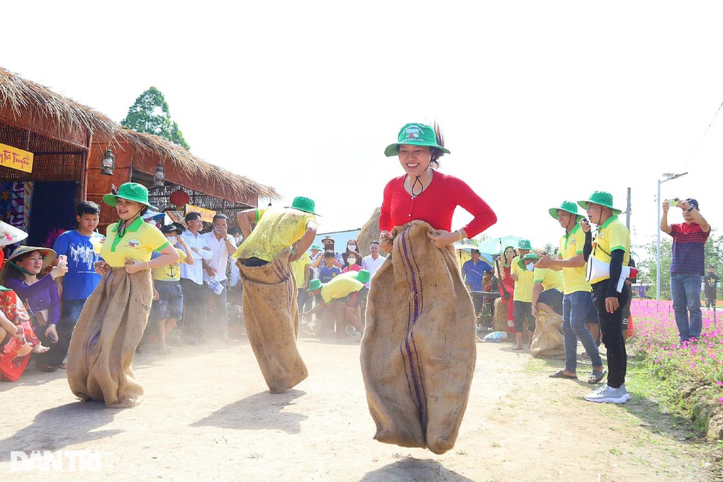 Du lịch Cần Thơ, Hậu Giang bội thu trong dịp Tết Quý Mão - 1 Du lịch Cần Thơ, Hậu Giang bội thu trong dịp Tết Quý Mão - 1