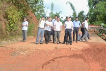 Bí thư Đắk Nông yêu cầu làm rõ vụ sạt lở "nuốt chửng" con đường 27 tỷ đồng