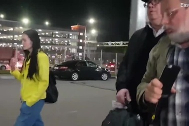 Hành khách sống sót trên máy bay Nga gặp nạn bị chỉ trích vì chặn đường thoát hiểm