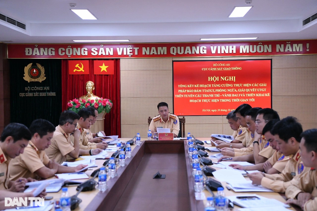 1 tháng tuần tra, ghi hình 457 xe vi phạm trên cầu Thanh Trì, Vành đai 3 - 1 1 tháng tuần tra, ghi hình 457 xe vi phạm trên cầu Thanh Trì, Vành đai 3 - 1