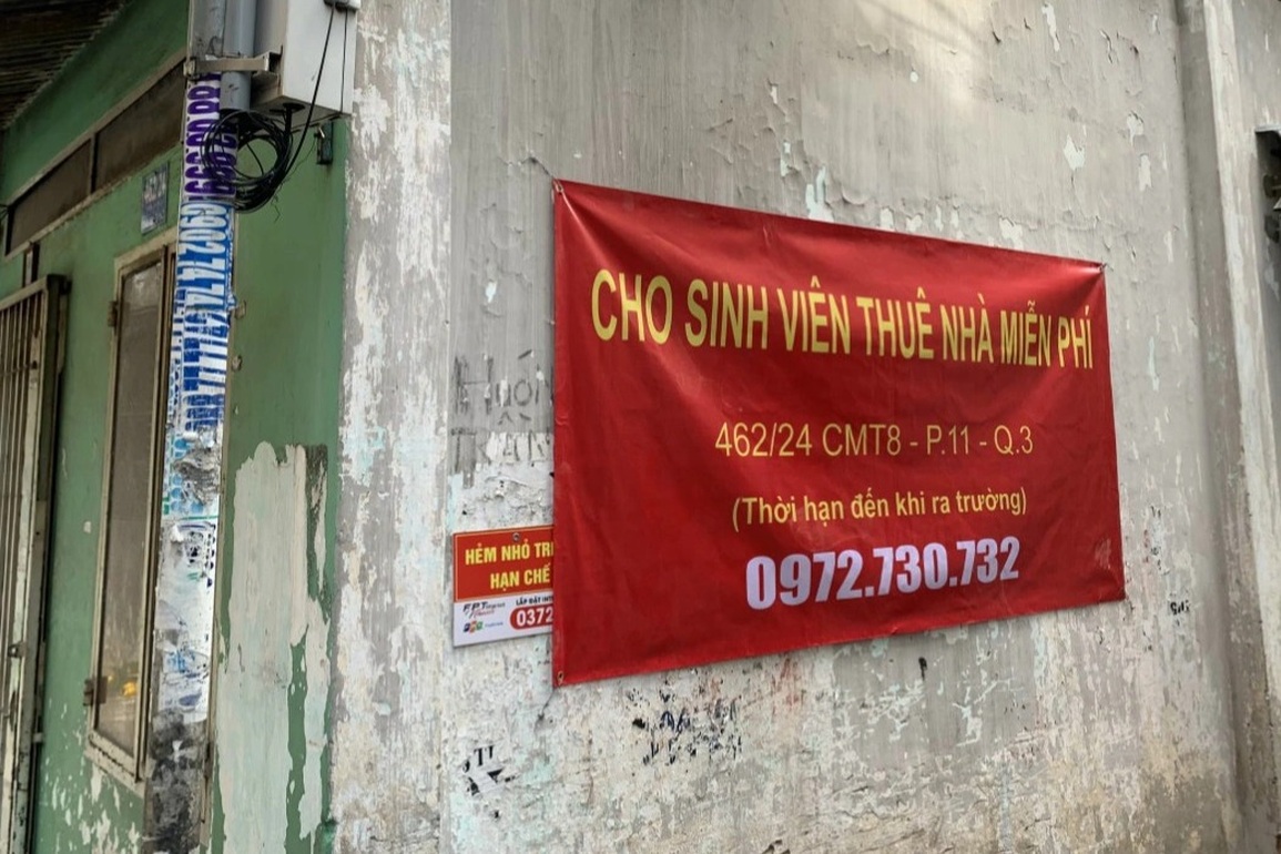 Cảm động câu chuyện về chàng khờ nhường nhà cho sinh viên ở miễn phí - 2 Cảm động câu chuyện về chàng khờ nhường nhà cho sinh viên ở miễn phí - 2
