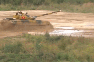 Clip “màn drift xe tăng của đội tuyển Việt Nam” gây sốt Internet tuần qua