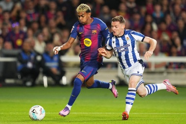 Lamine Yamal tái xuất, Barcelona chiếm ngôi đầu bảng của Real Madrid