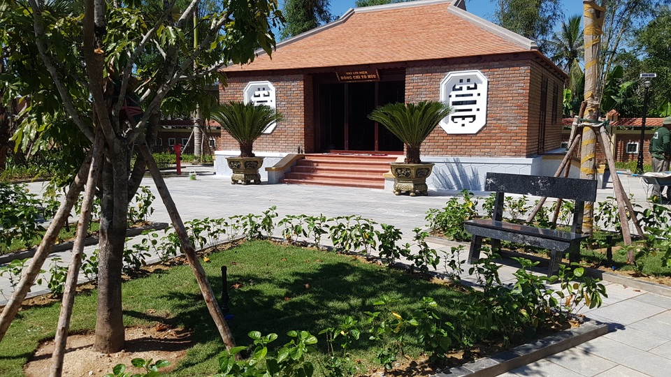 Khánh thành Công viên văn hóa và Khu lưu niệm nhà thơ Tố Hữu - 3 Khánh thành Công viên văn hóa và Khu lưu niệm nhà thơ Tố Hữu - 3