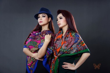 Biến hóa với khăn lụa Mỹ Anh silk cùng Thúy Hằng - Thúy Hạnh