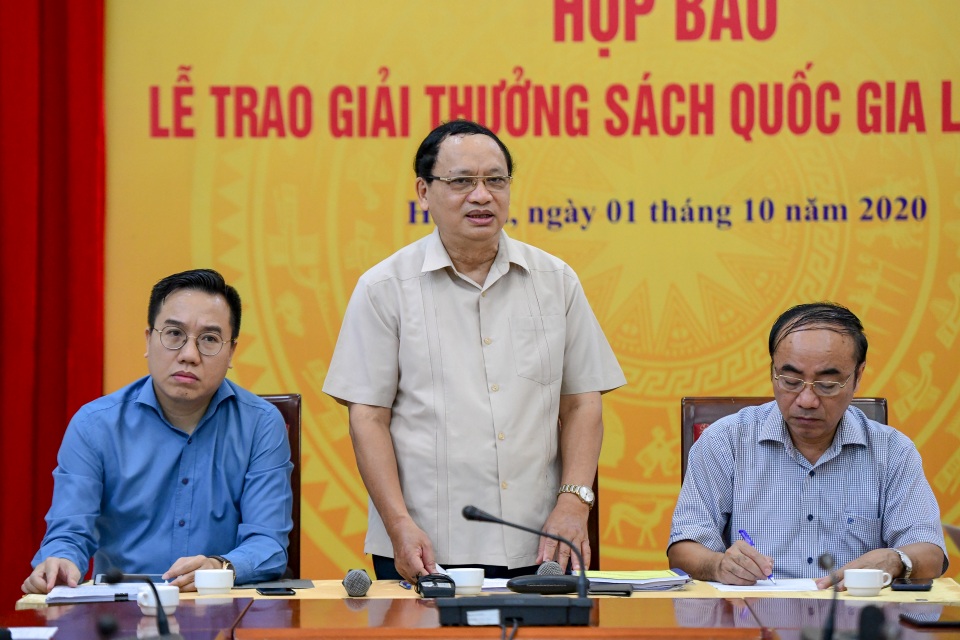 27 cuốn sách, bộ sách được trao Giải thưởng Sách quốc gia lần thứ 3 - 1 27 cuốn sách, bộ sách được trao Giải thưởng Sách quốc gia lần thứ 3 - 1
